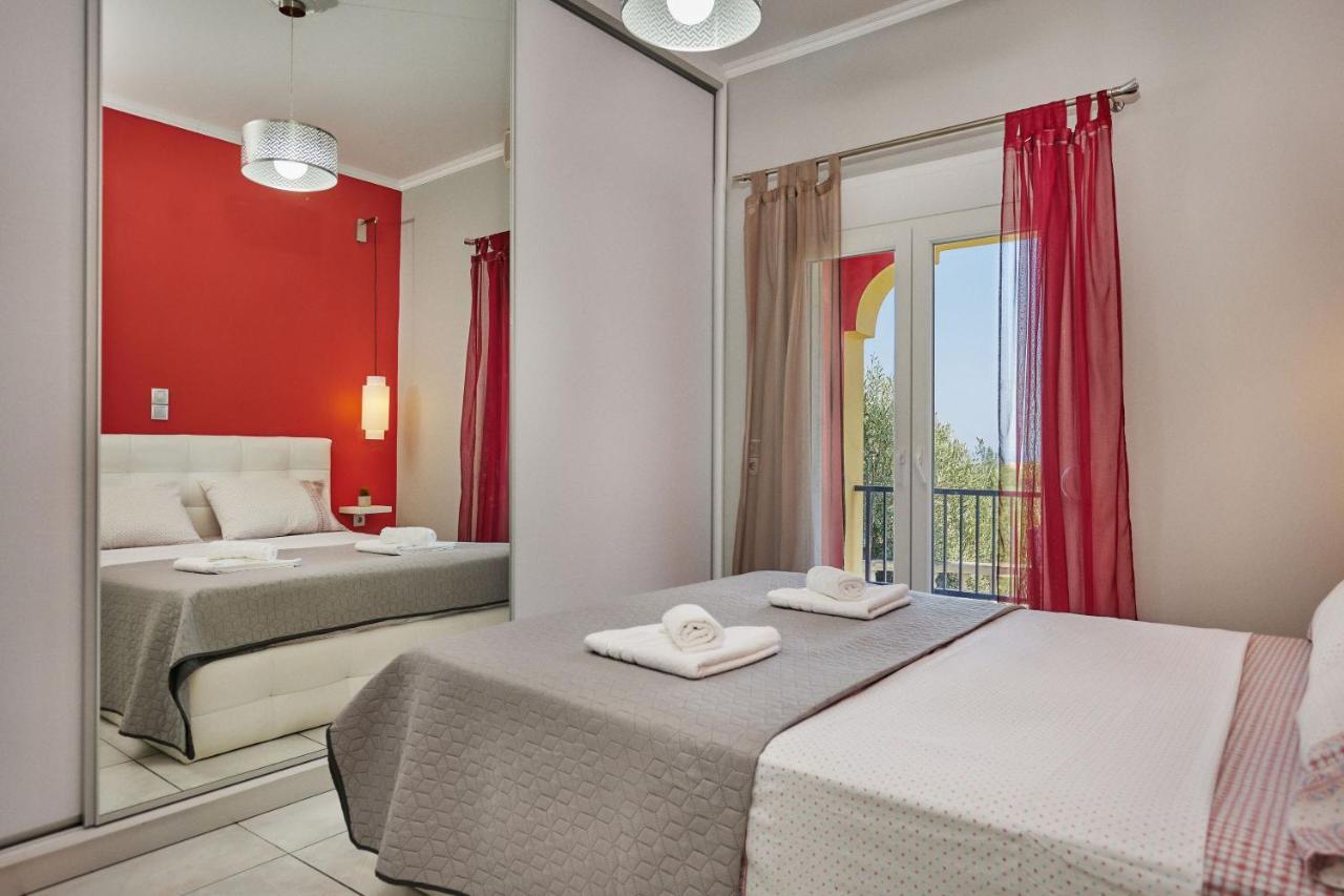 P Koklas Apartments Закинтос Экстерьер фото