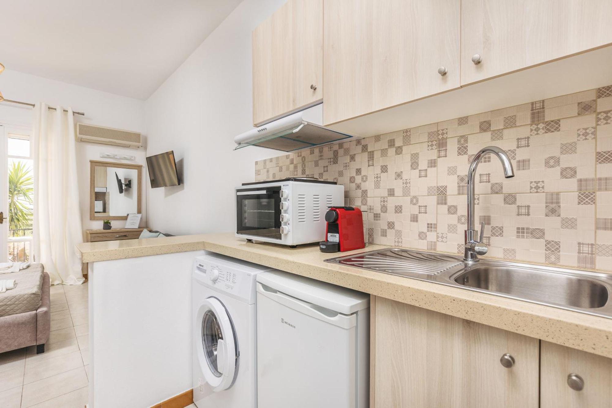 P Koklas Apartments Закинтос Экстерьер фото